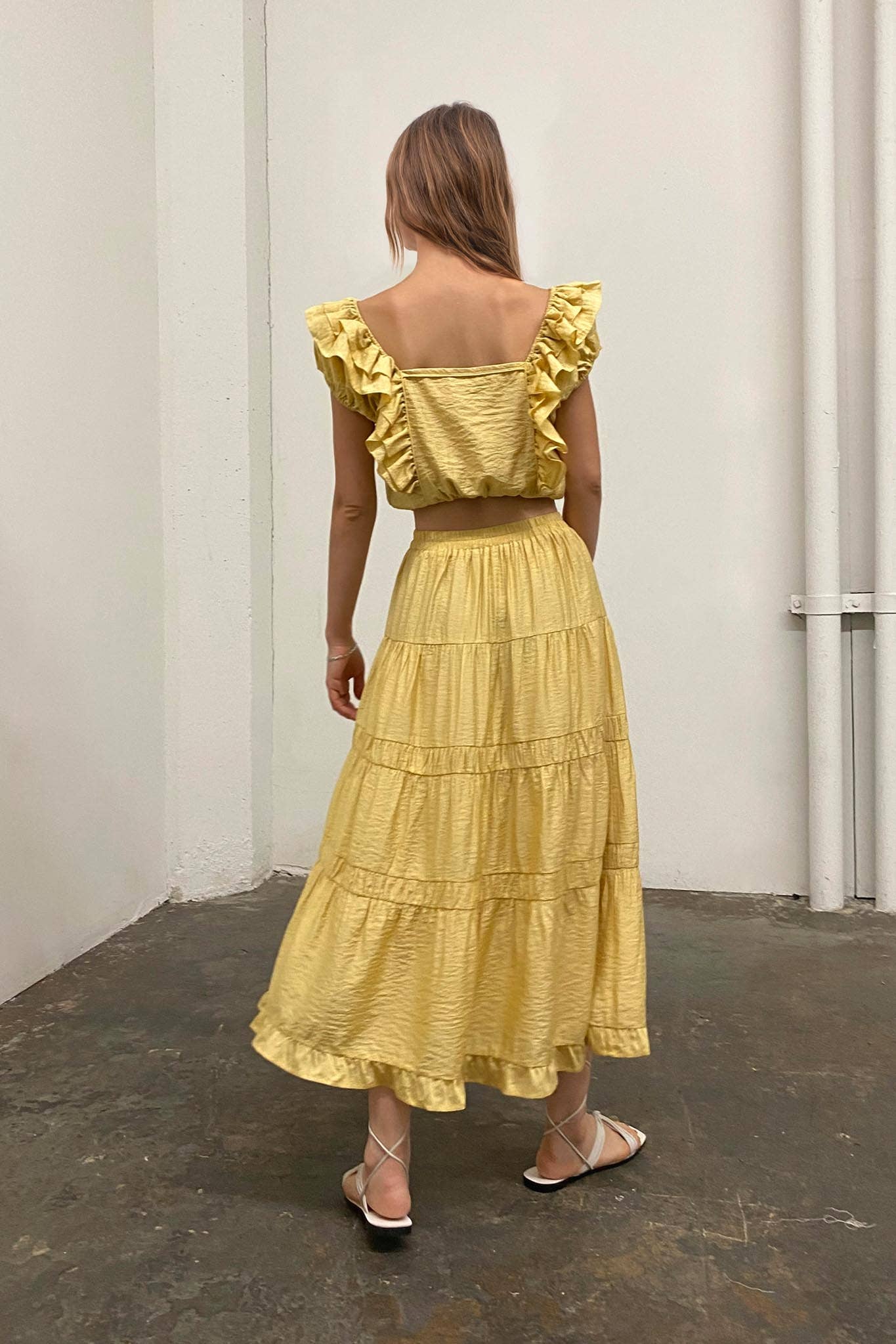 SQUARE NECK TOP