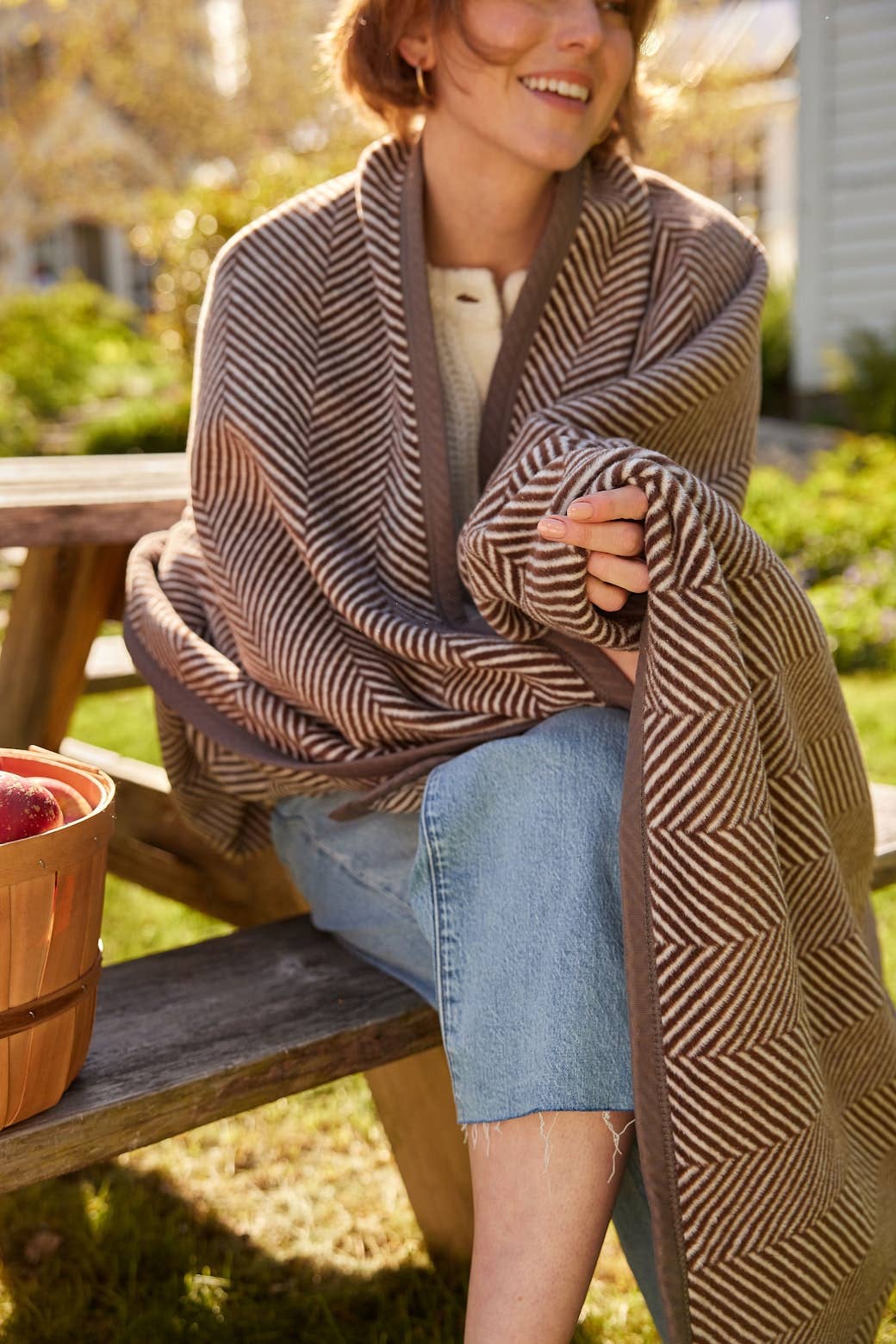 Harborview Herringbone Blanket | Chocolate