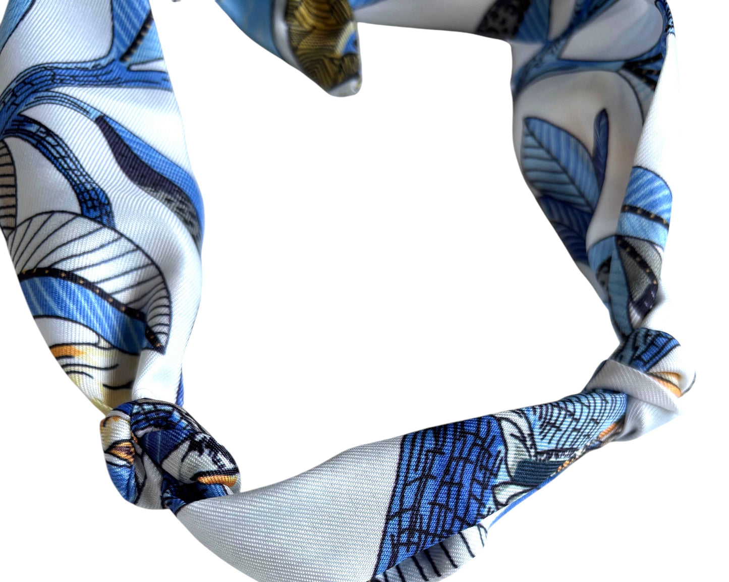 Haven scarf necklace