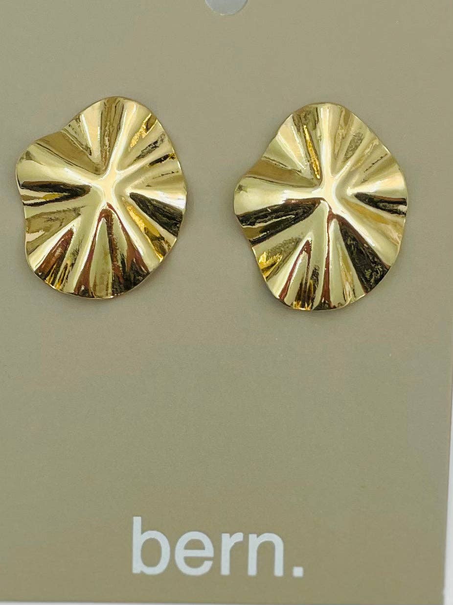 CHIC - Organic Shaped Stud (gold) BER605