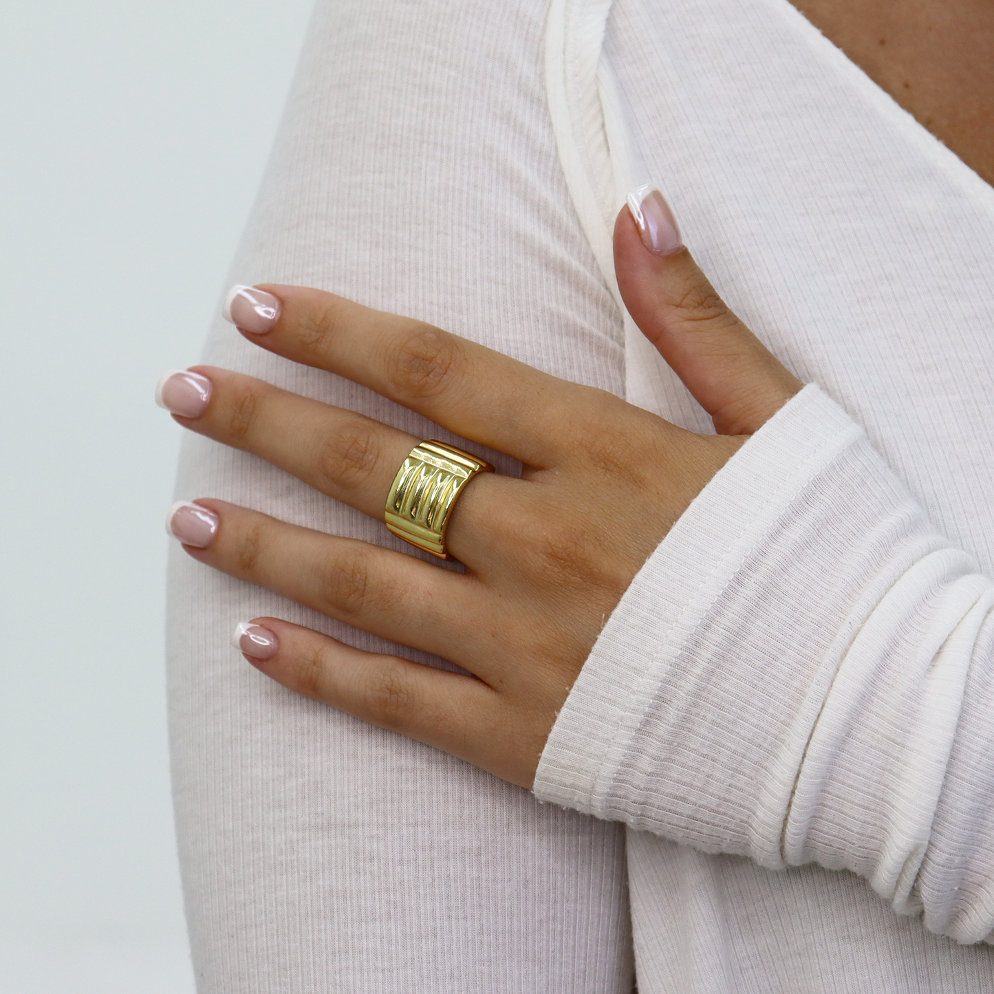 Tufted Ring