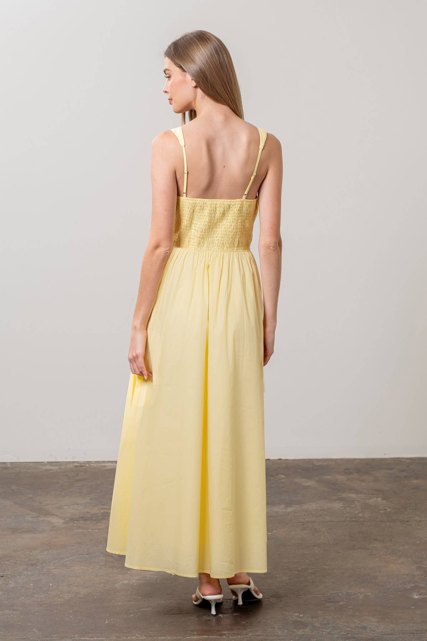 V NECK PLEATED FRONT TIE MIDI DRESS