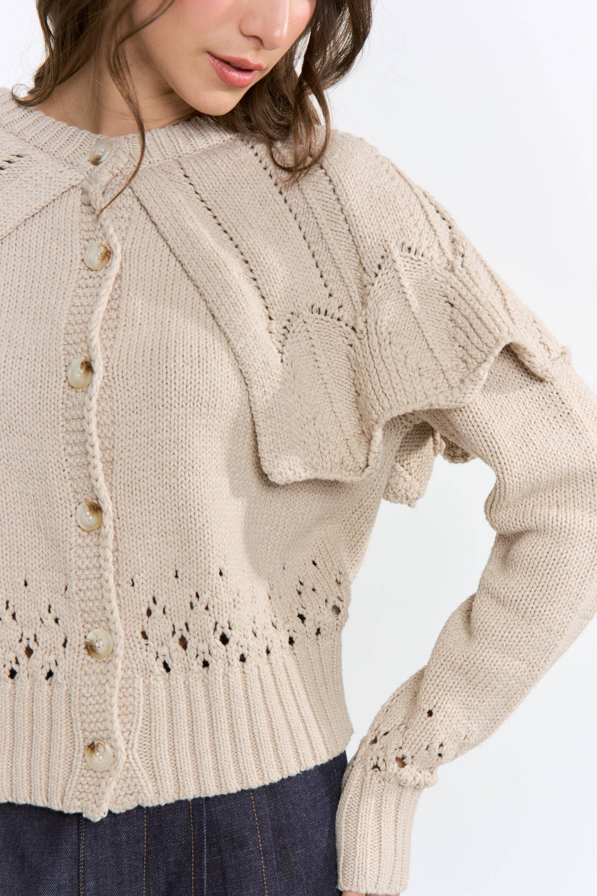 CW10390J Button-Up Knit Ruffled Capelet Cardigan