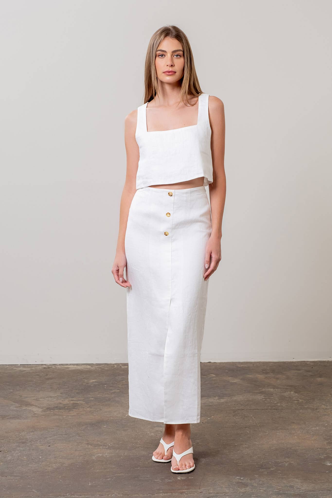 SQUARE NECK SLEEVELESS LINEN CROP TOP
