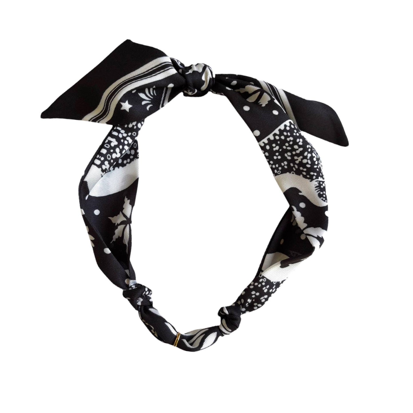 Sloane scarf necklace