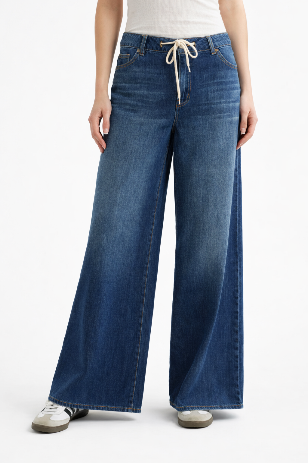 32" Baggy Wide Leg Jean w Drawstring