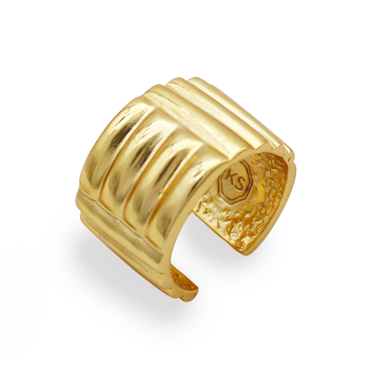 Tufted Ring